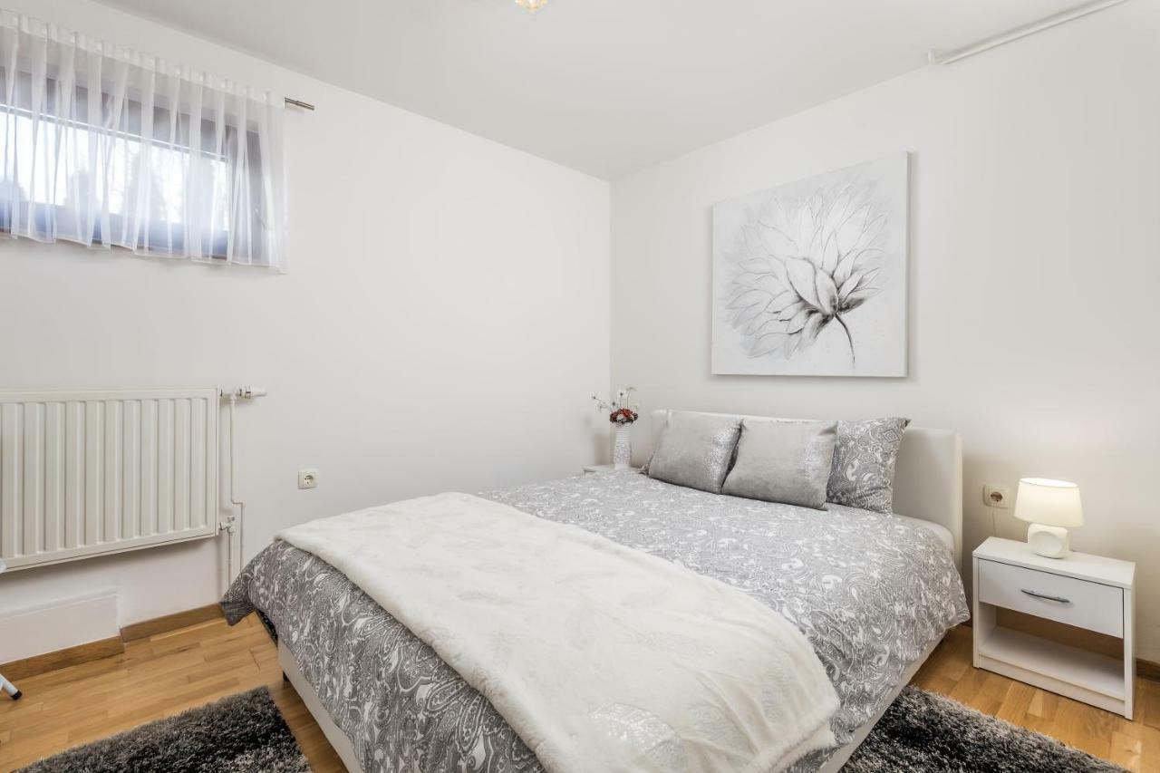 Apartman Javor Otočac Exterior foto
