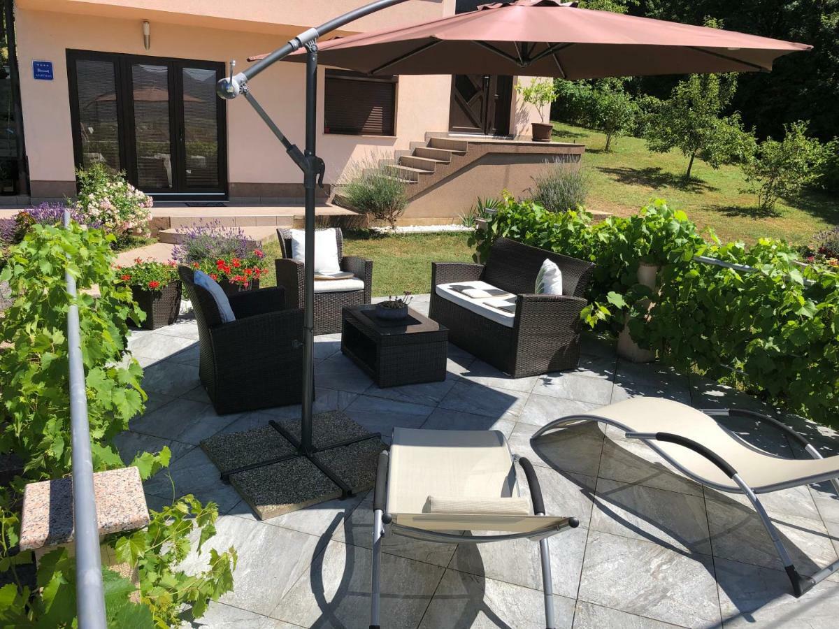 Apartman Javor Otočac Exterior foto